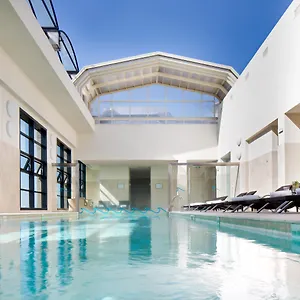 Отель Starhotels Grand Milan